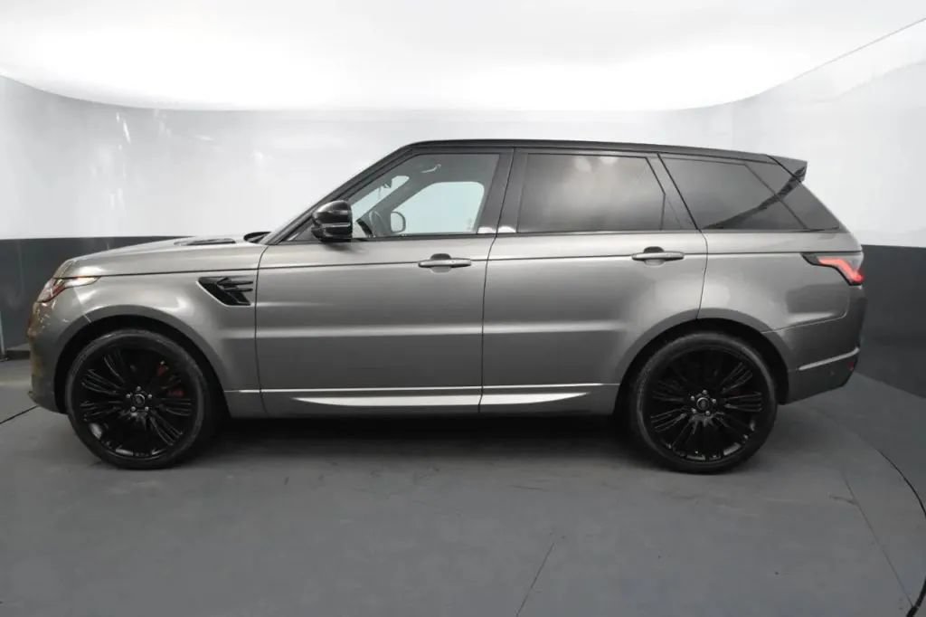 Used 2022 Land Rover Range Rover Sport HSE Dynamic AWD/4WD image 2