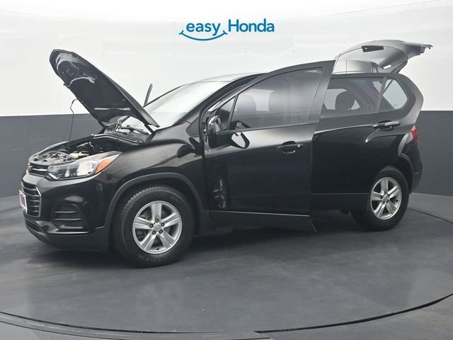 Used 2020 Chevrolet Trax LS image 36