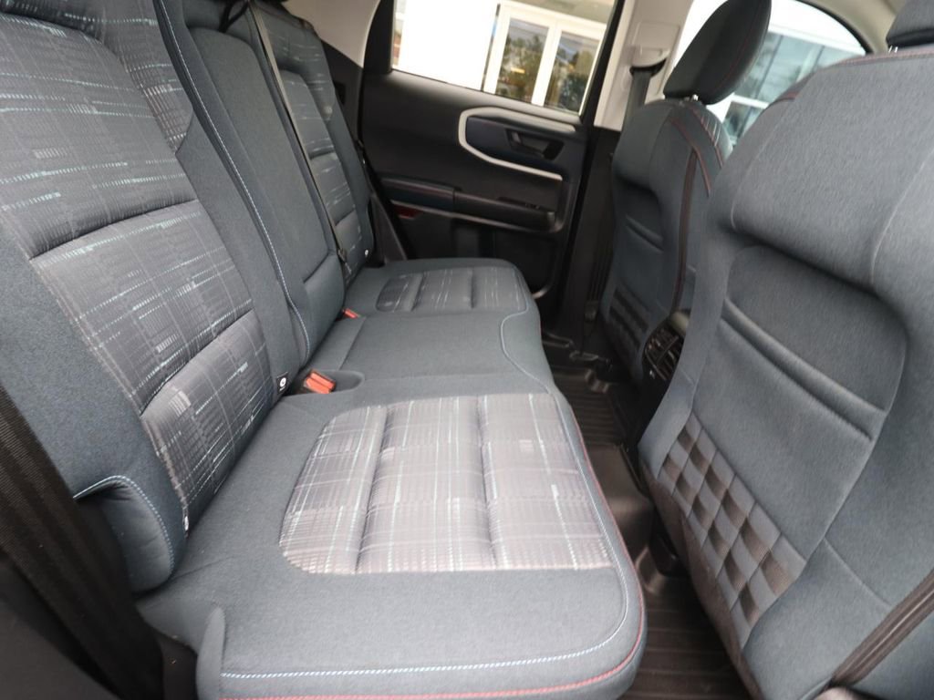 Used 2024 Ford Bronco Sport Heritage w/ Heritage Convenience Package image 24