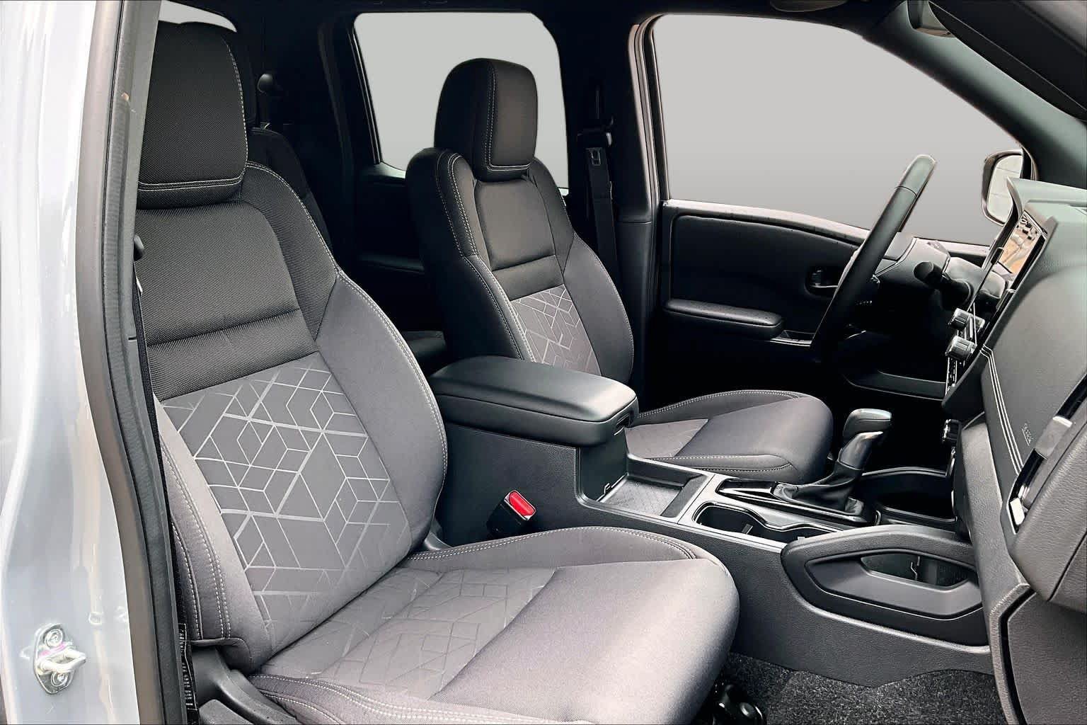 Certified 2026 Nissan Frontier SV w/ SV Convenience Package RWD image 8