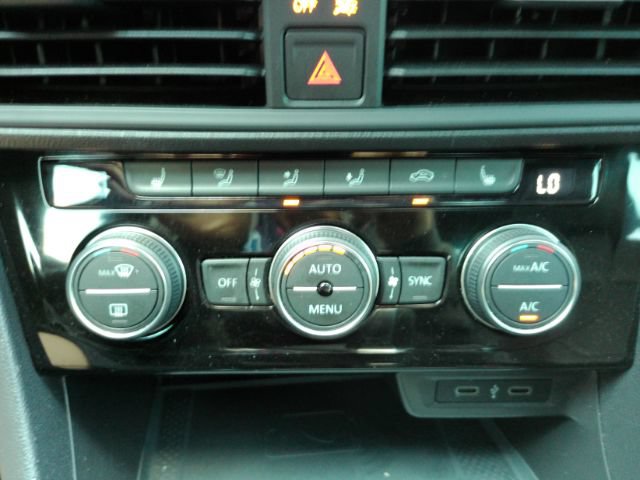 Used 2023 Volkswagen Jetta GLI Autobahn FWD image 44