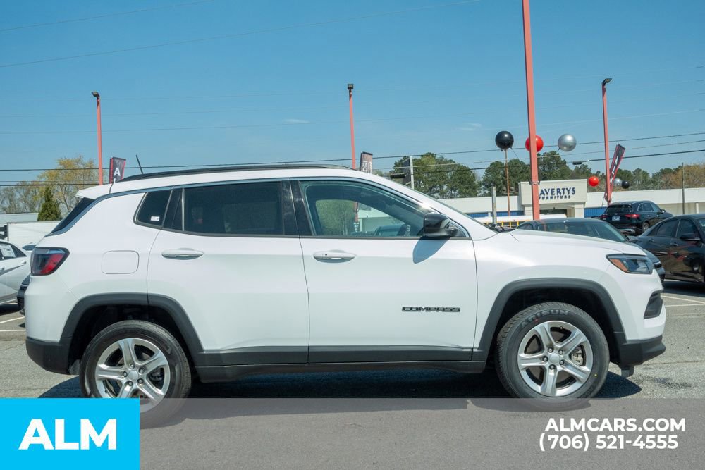 Used 2024 Jeep Compass Latitude image 5