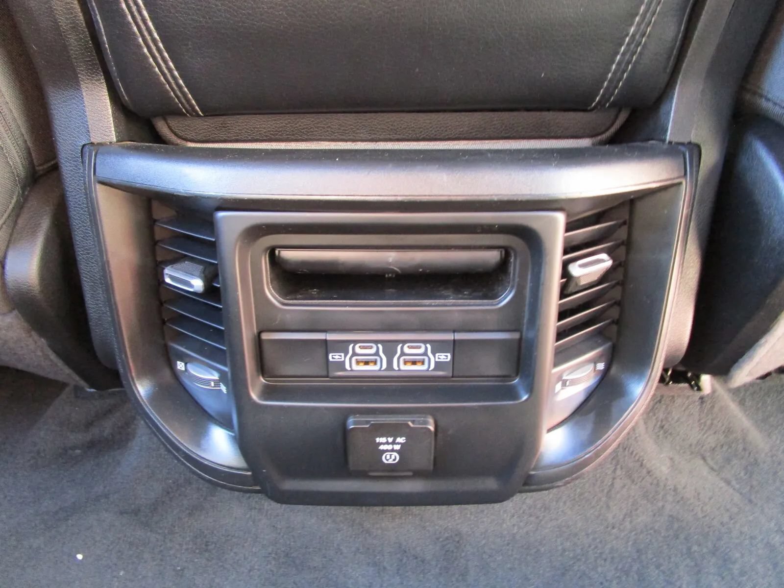 Used 2022 RAM 1500 Big Horn AWD/4WD image 17
