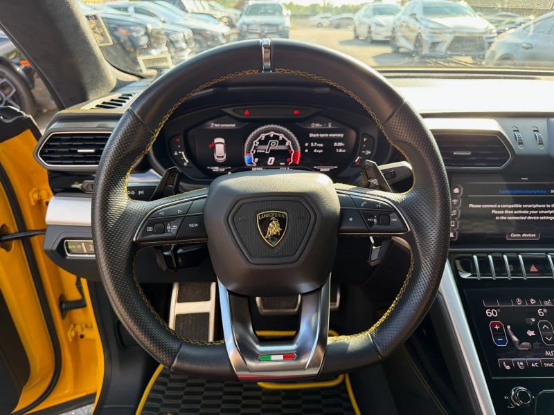 Used 2019 Lamborghini Urus AWD/4WD image 22