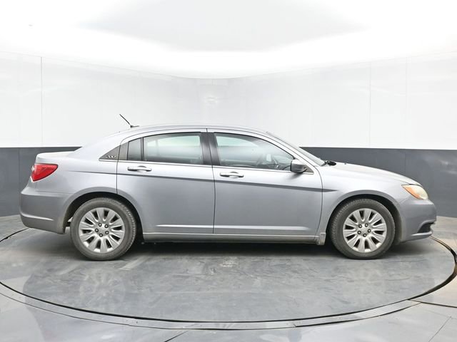 Used 2013 Chrysler 200 LX image 11