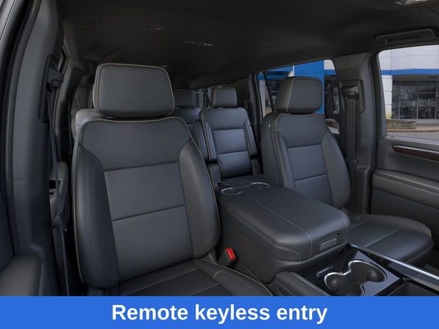 New 2025 Chevrolet Suburban Premier image 17