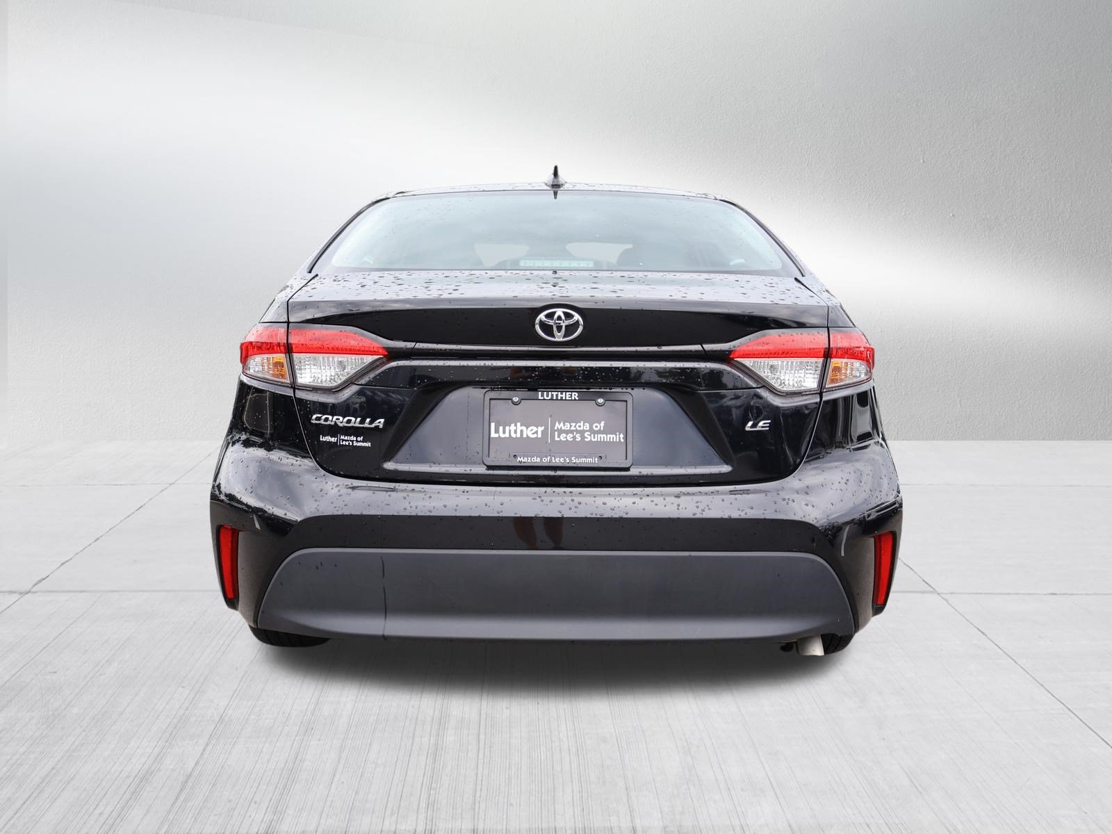 Used 2025 Toyota Corolla LE FWD image 6