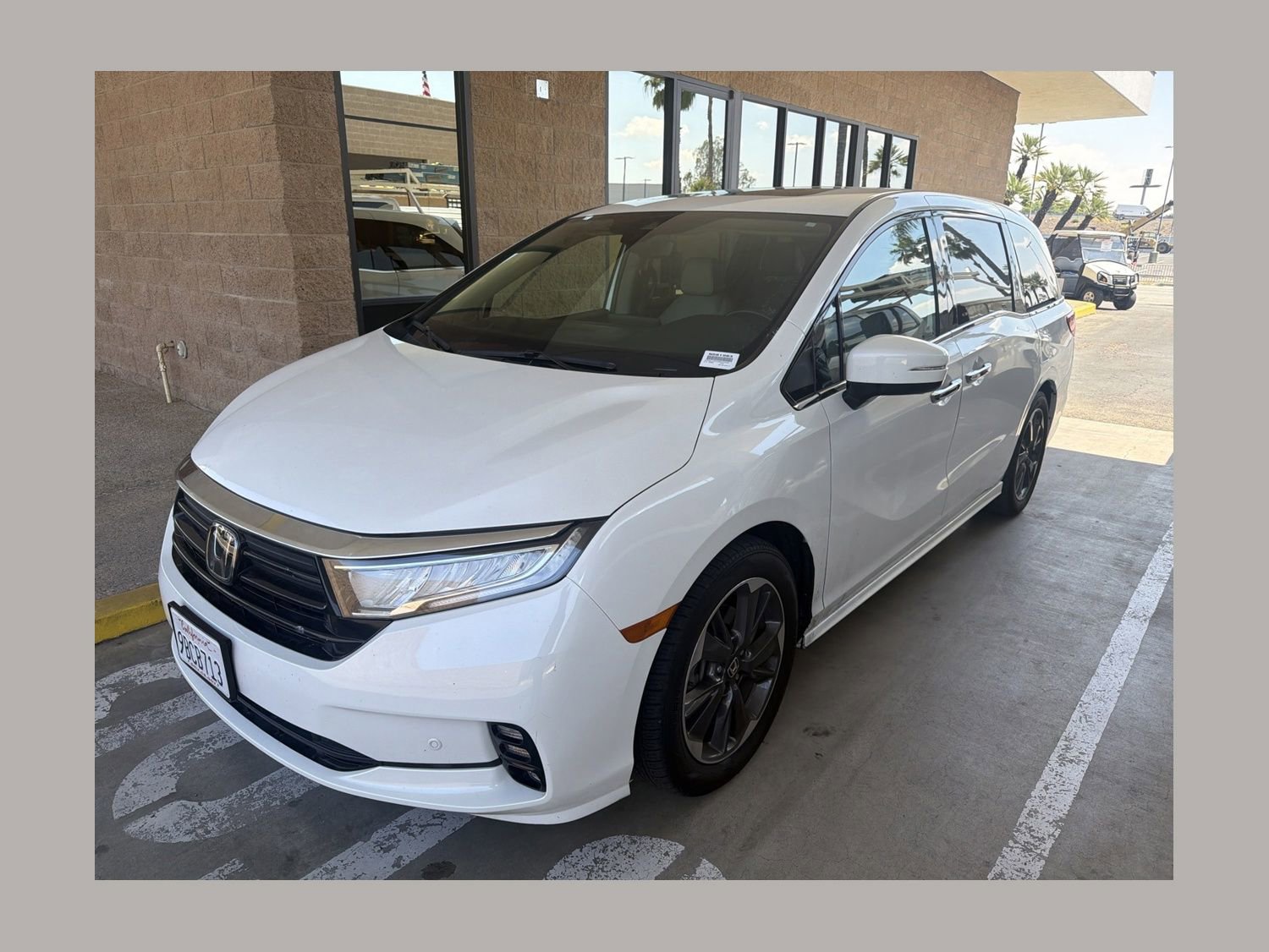 Used 2022 Honda Odyssey Elite image 1