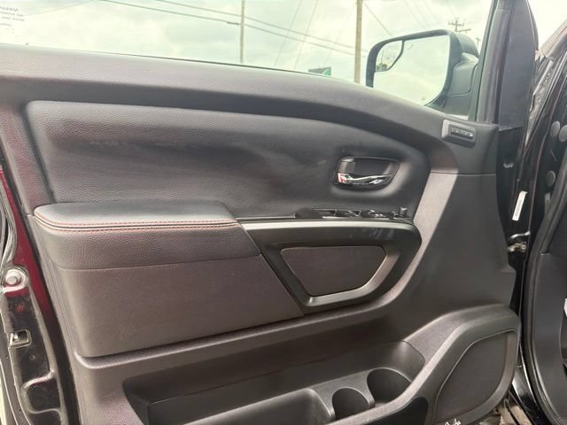 Used 2023 Nissan Titan PRO-4X w/ Pro-4x Convenience Package AWD/4WD image 13