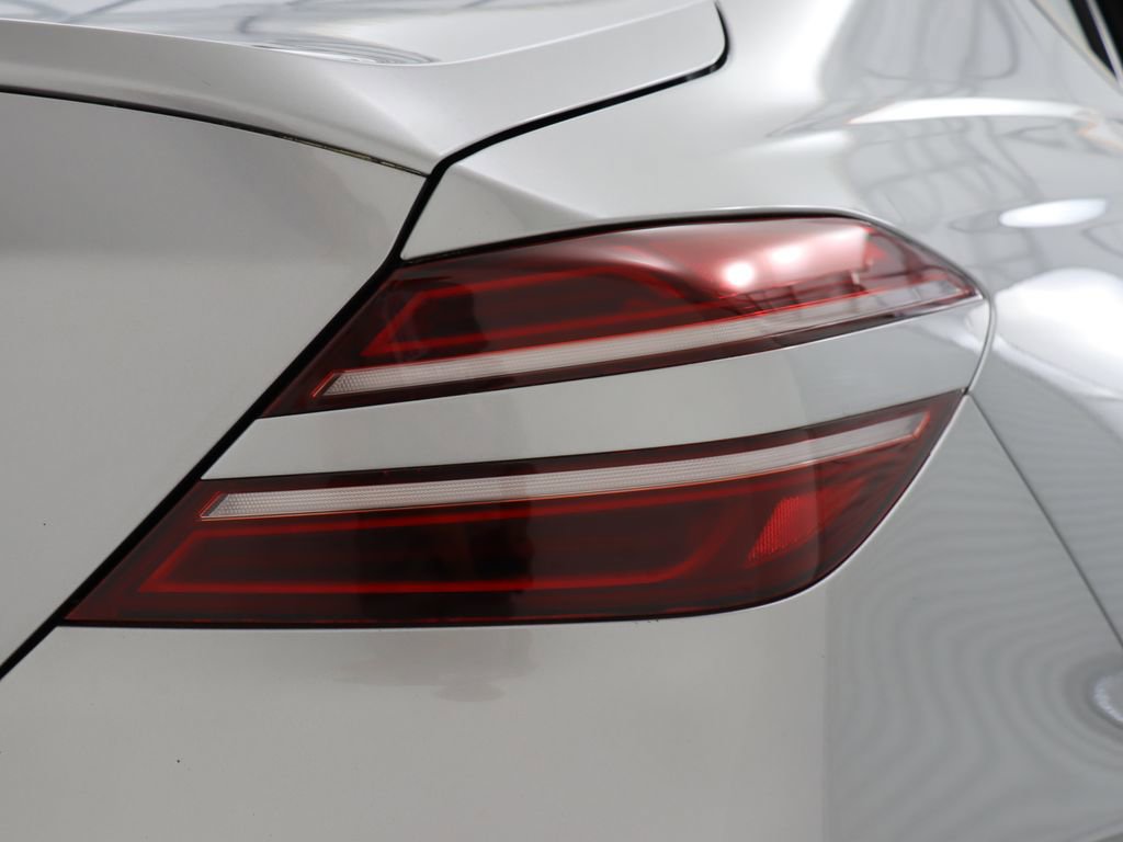 Used 2023 Genesis G70 3.3T w/ Sport Prestige Package RWD image 12