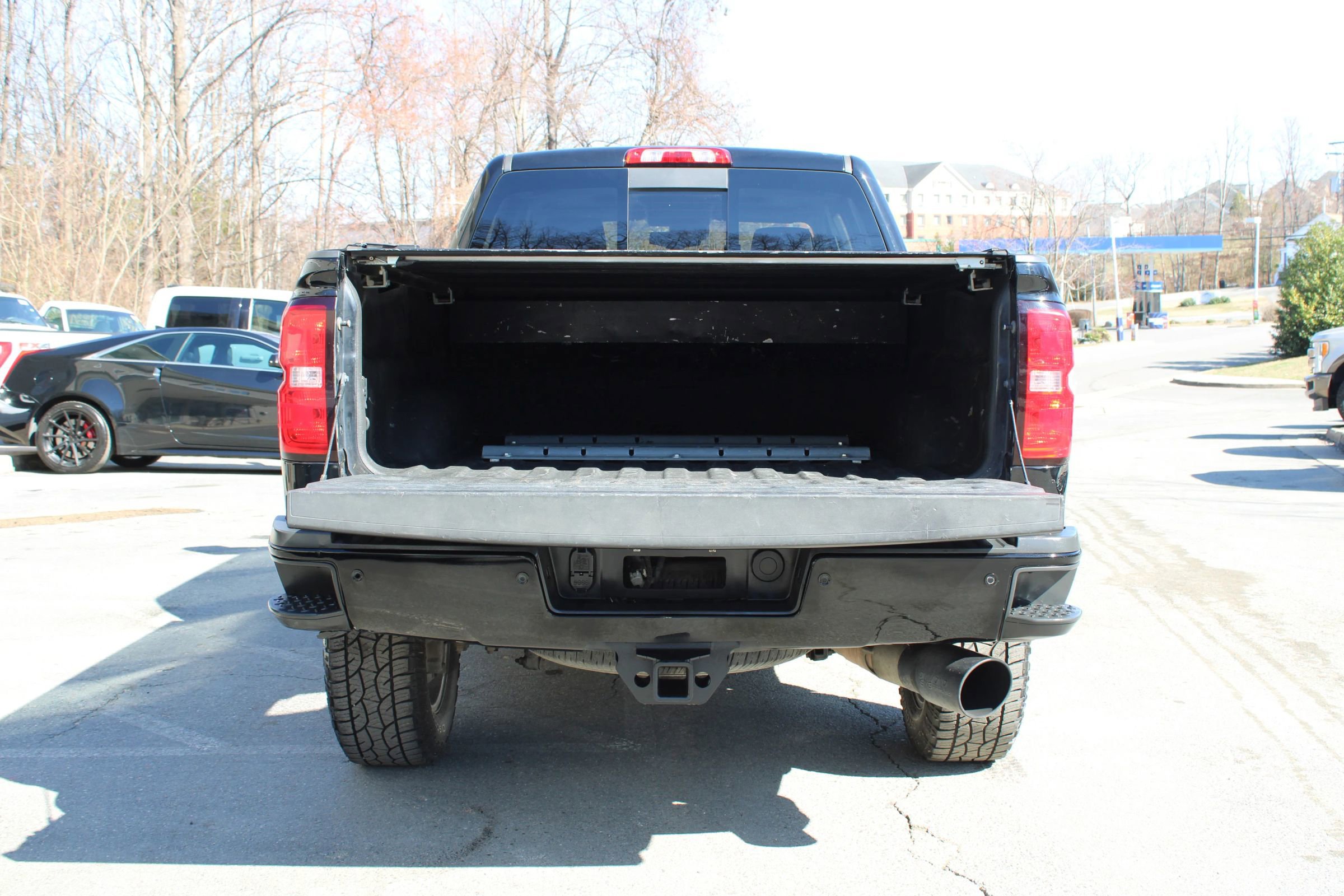 Used 2019 Chevrolet Silverado 2500 High Country w/ Duramax Plus Package image 25