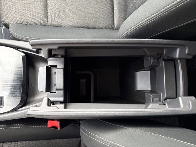 Used 2024 Nissan Rogue SV FWD image 21