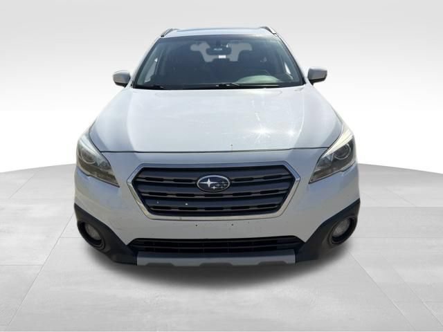 Used 2017 Subaru Outback 3.6R Touring w/ Popular Package #5A AWD/4WD image 8