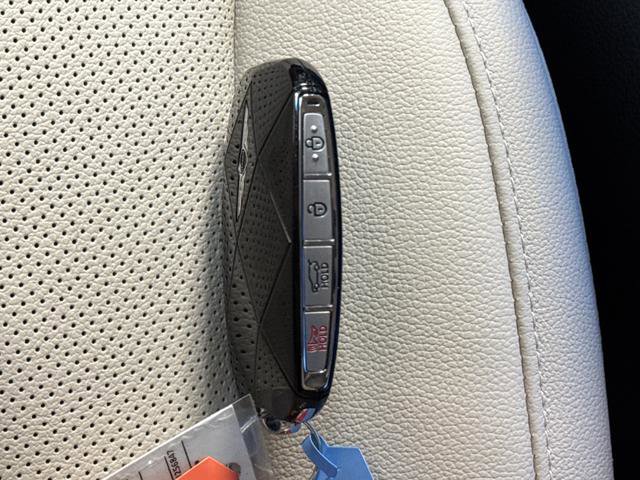 Used 2025 Genesis GV80 2.5T Advanced image 30