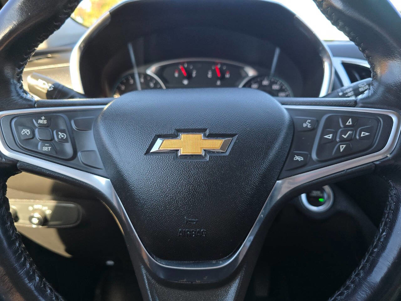 Used 2019 Chevrolet Equinox LT image 28