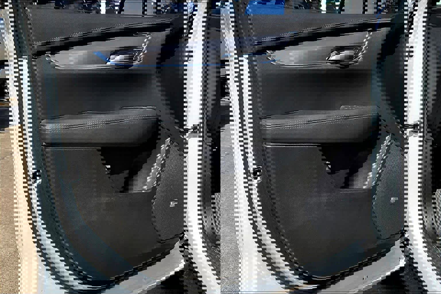 Used 2025 Cadillac XT5 Luxury w/ LPO, Floor Liner Package image 22