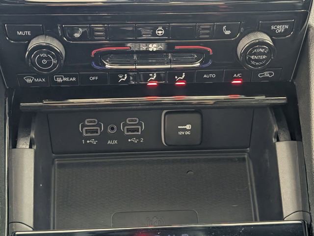 Used 2023 Jeep Grand Cherokee Altitude image 22