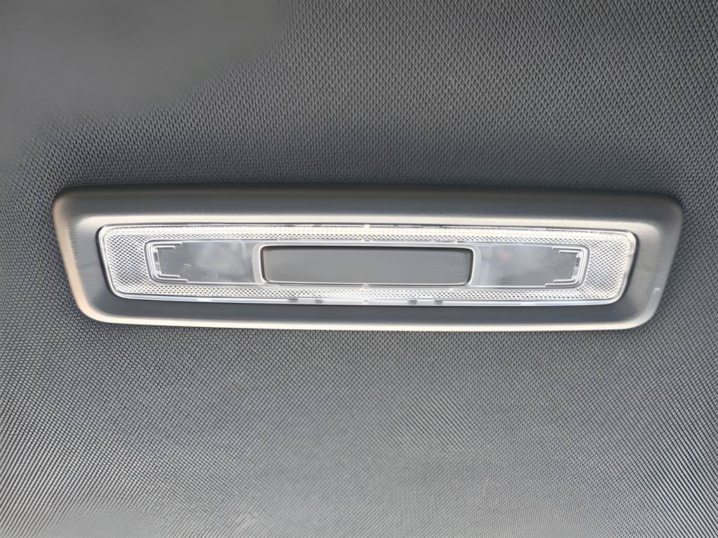 Used 2025 Chevrolet Tahoe LT AWD/4WD image 26