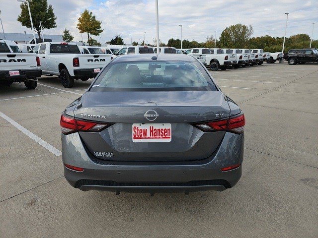 Used 2024 Nissan Sentra SV image 5