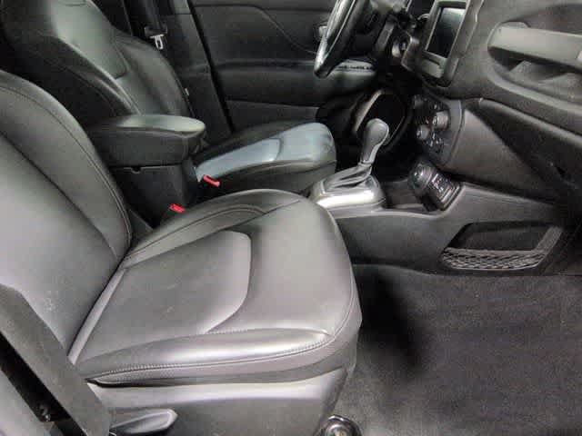 Used 2020 Jeep Renegade Limited w/ Safety and Security Group AWD/4WD image 22