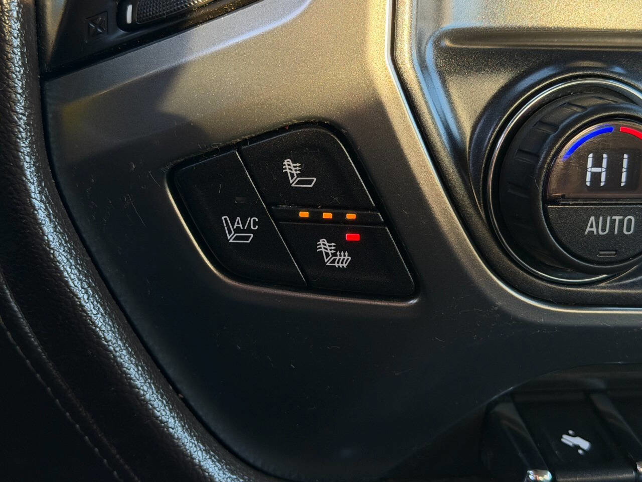 Used 2014 Chevrolet Silverado 1500 LTZ AWD/4WD image 43
