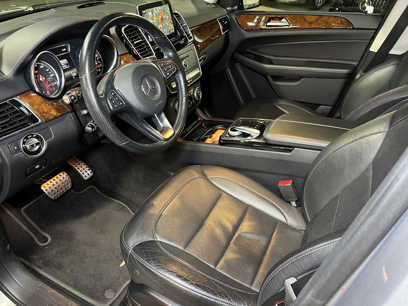 Used 2016 Mercedes-Benz GLE 400 4MATIC image 24