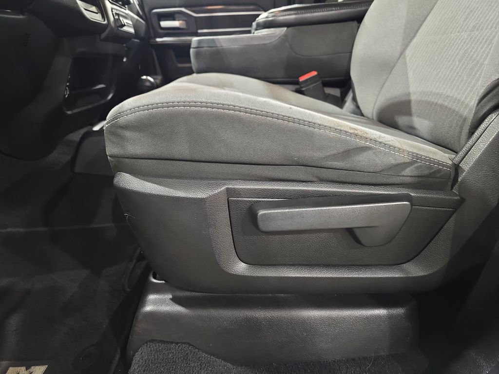 Used 2024 RAM 3500 SLT w/ Quick Order Package 2YG SLT image 26