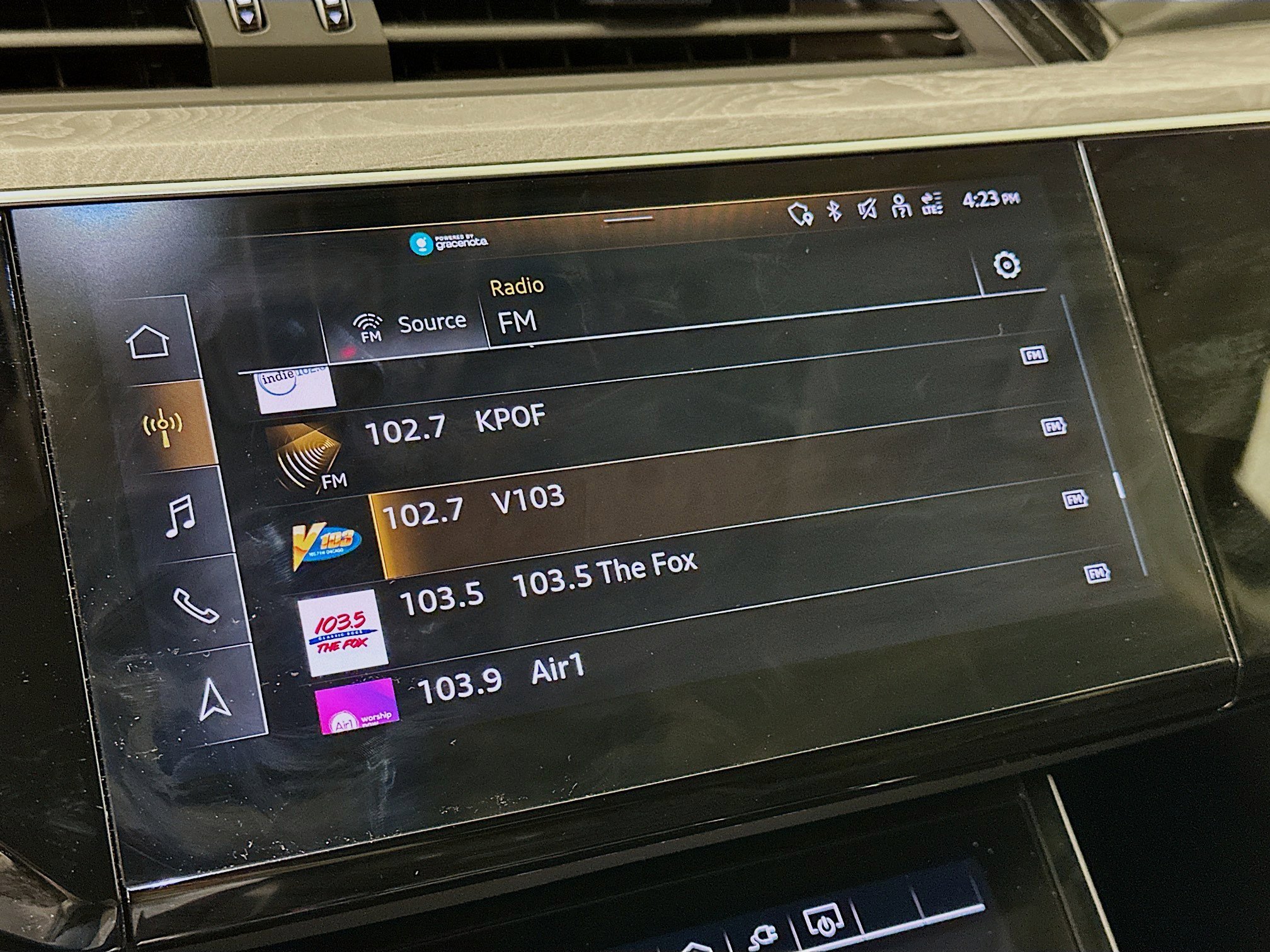 Used 2023 Audi e-tron Premium Plus w/ Premium Plus Package image 21