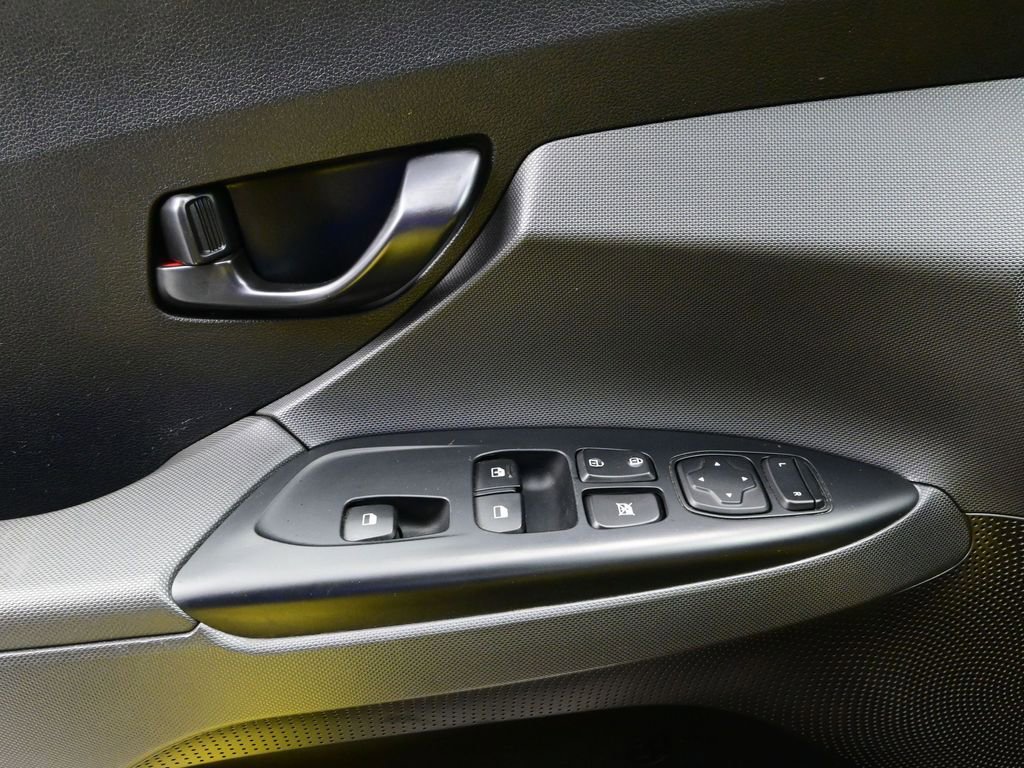 Used 2020 Hyundai Veloster N w/ Performance Package image 15