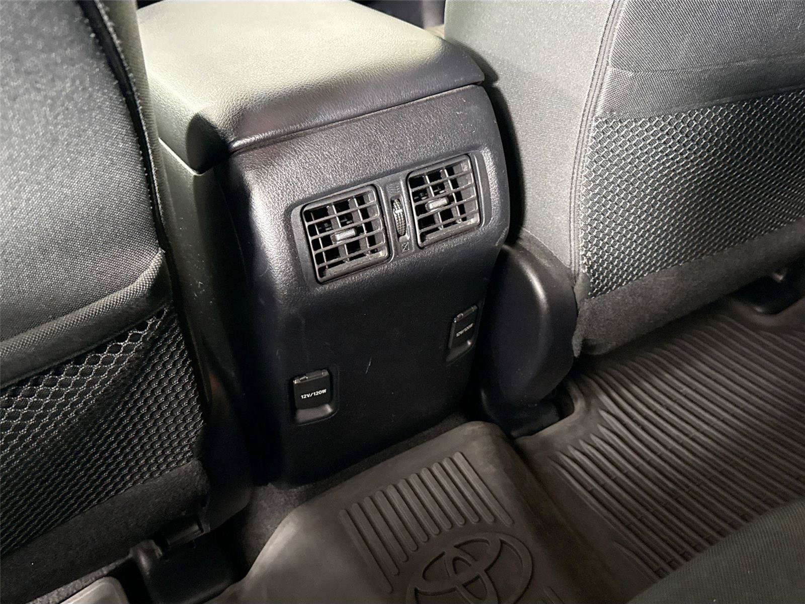 Used 2019 Toyota 4Runner SR5 AWD/4WD image 33