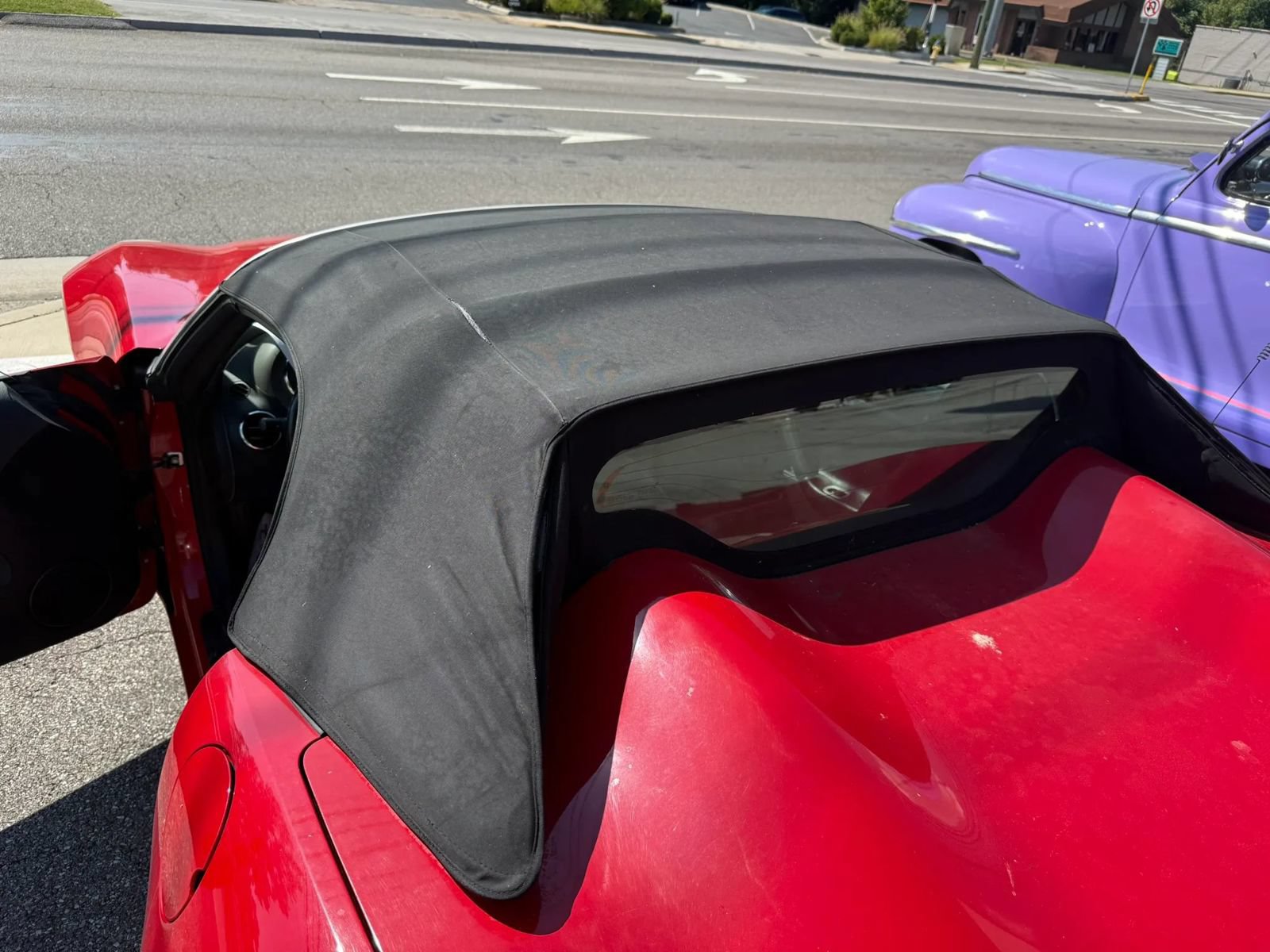 Used 2006 Pontiac Solstice Convertible w/ Premium Package RWD image 13