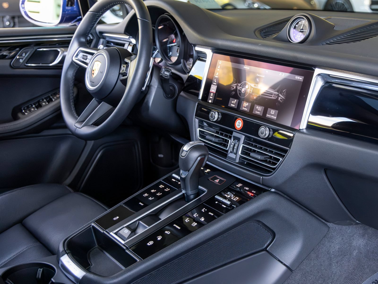 Certified 2026 Porsche Macan AWD/4WD image 61