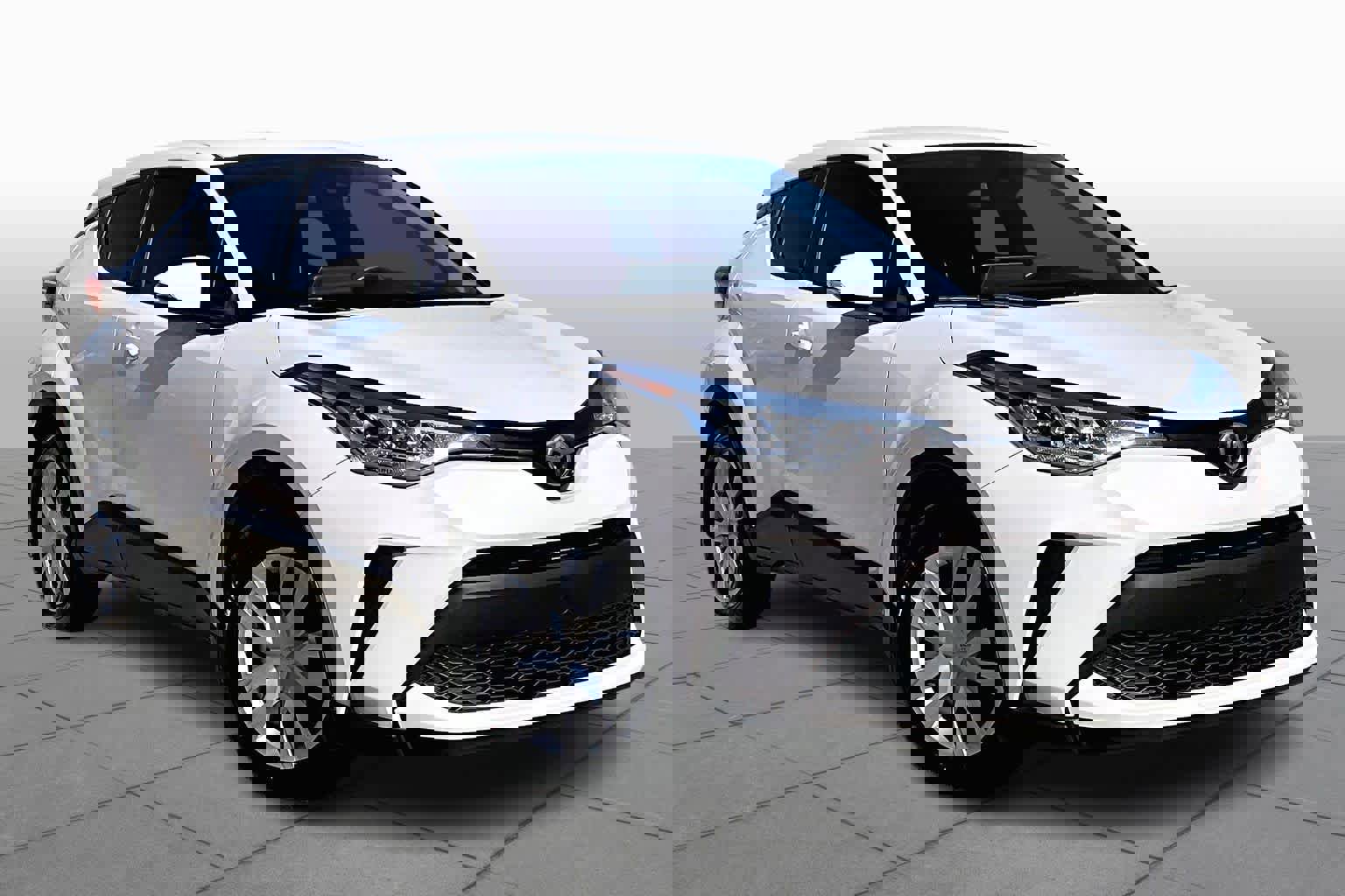 Used 2021 Toyota C-HR LE image 3