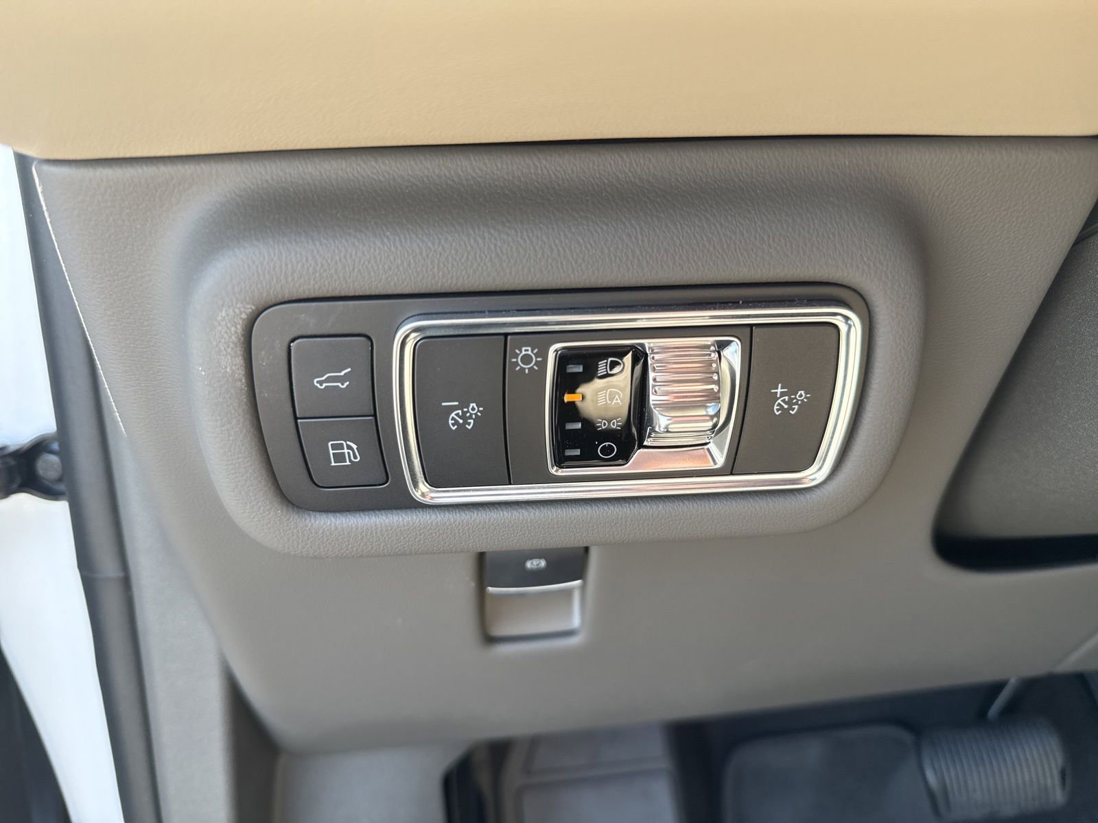 Used 2025 Lincoln Nautilus Reserve AWD/4WD image 27