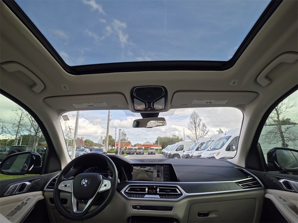 Used 2022 BMW X7 xDrive40i w/ Premium Package image 22