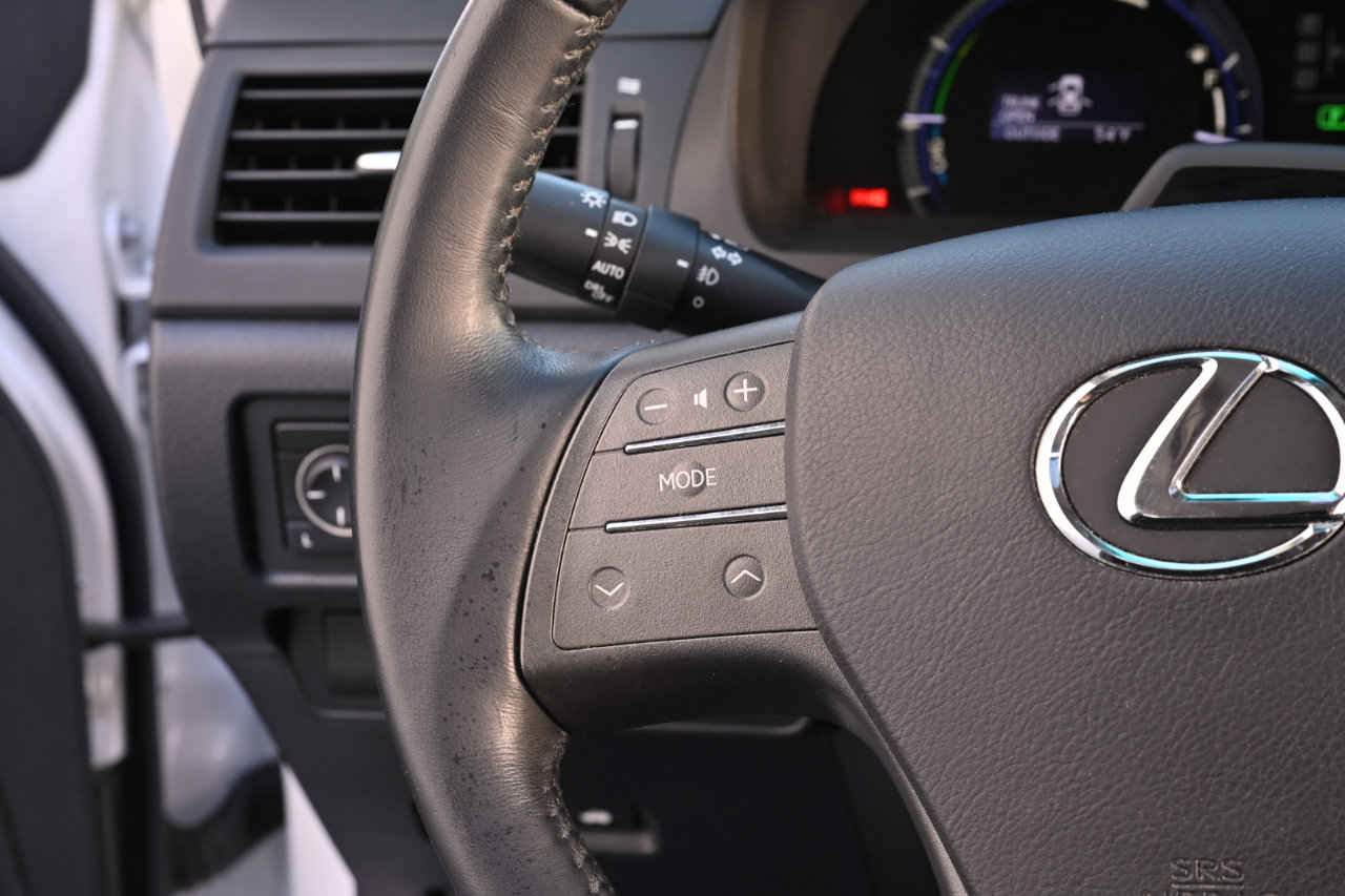 Used 2010 Lexus HS 250h Premium image 38