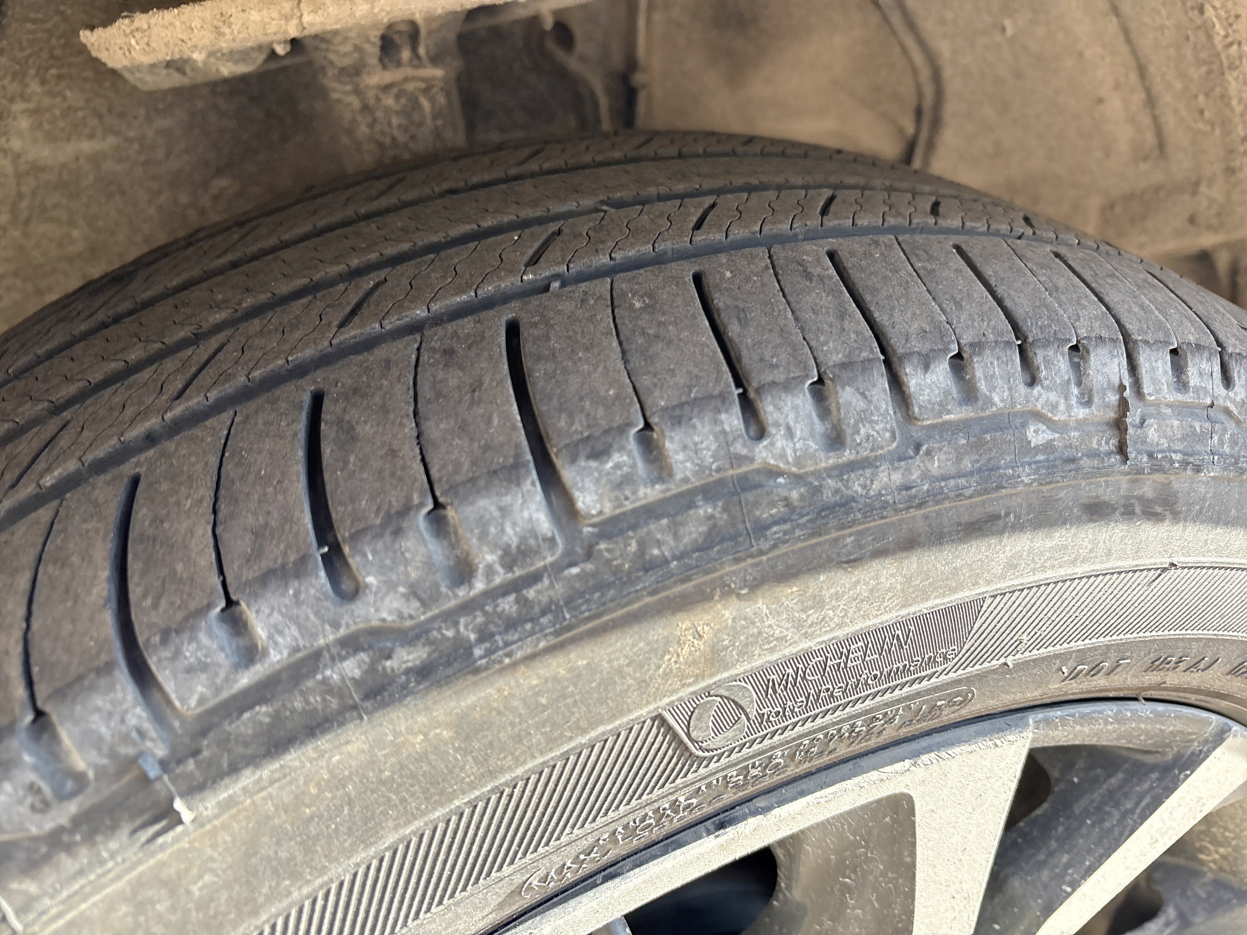 Used 2019 Lexus RX 450h AWD w/ Navigation Package image 12