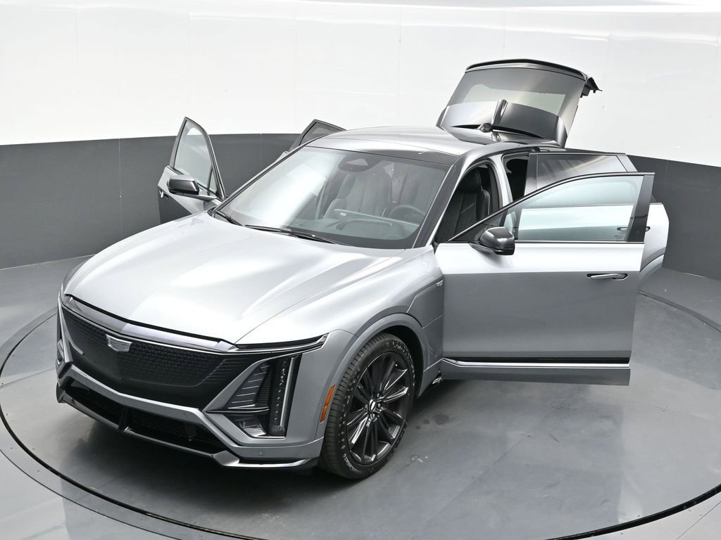 New 2026 Cadillac Lyriq V w/ LPO, Floor Liner Package AWD/4WD image 35