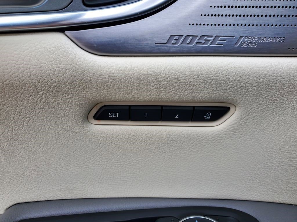 Certified 2023 Cadillac XT5 Premium Luxury w/ LPO, Floor Liner Package image 18