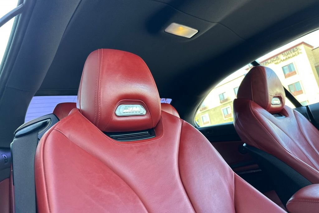 Used 2015 BMW M4 Convertible image 17