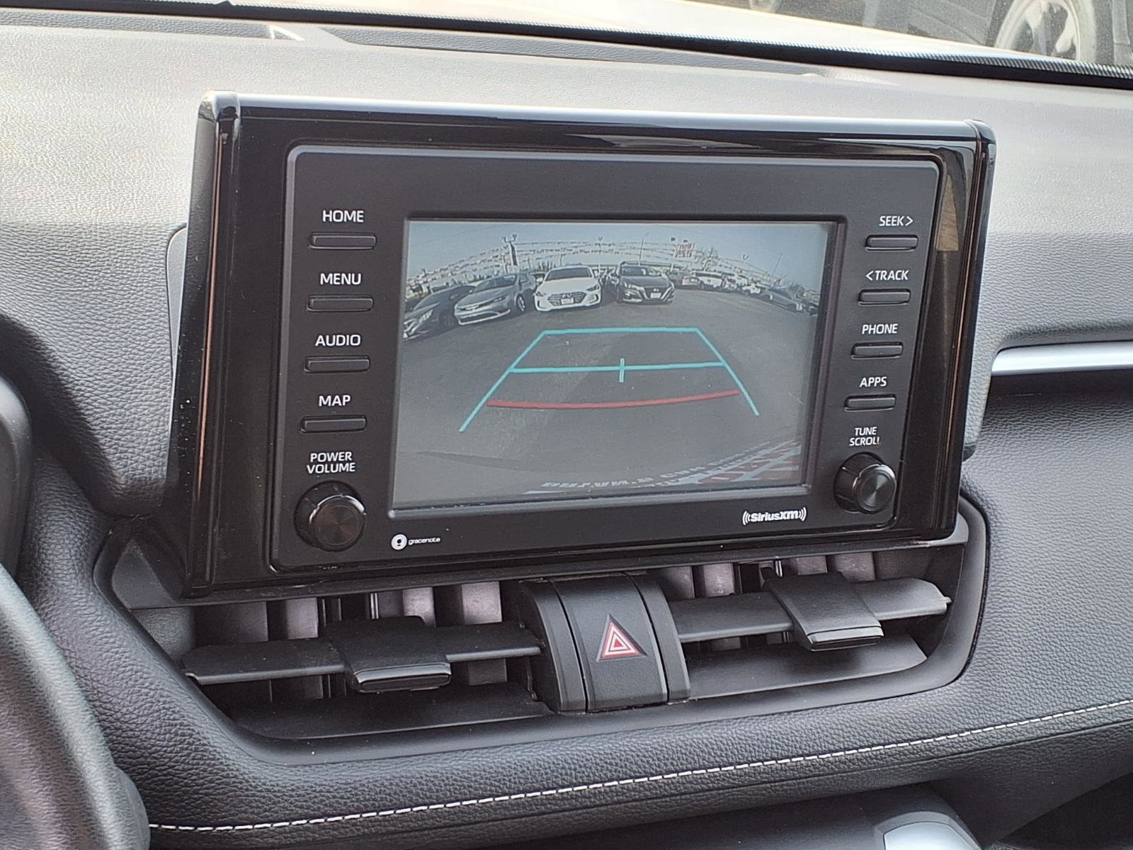 Used 2021 Toyota RAV4 XLE w/ Convenience Package image 4