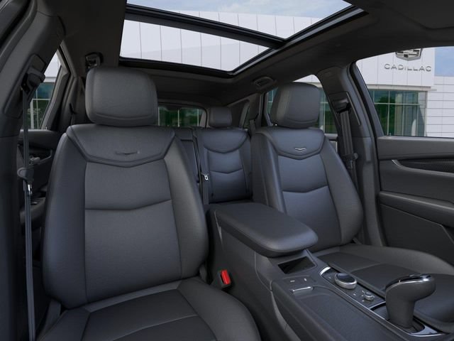 New 2026 Cadillac XT5 Sportv w/ LPO, Floor Liner Package AWD/4WD image 16