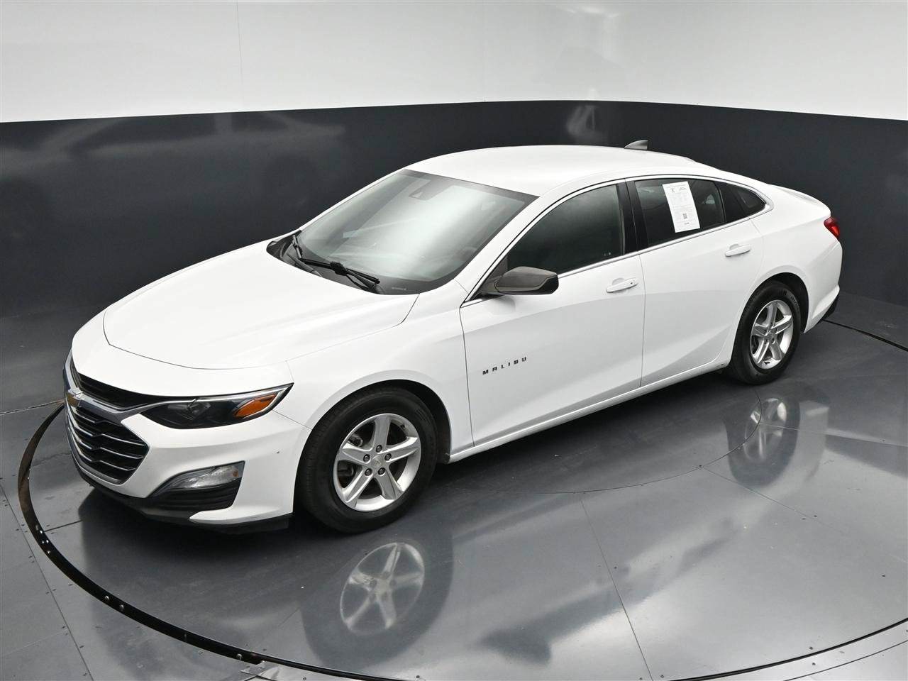 Used 2023 Chevrolet Malibu LS FWD image 19