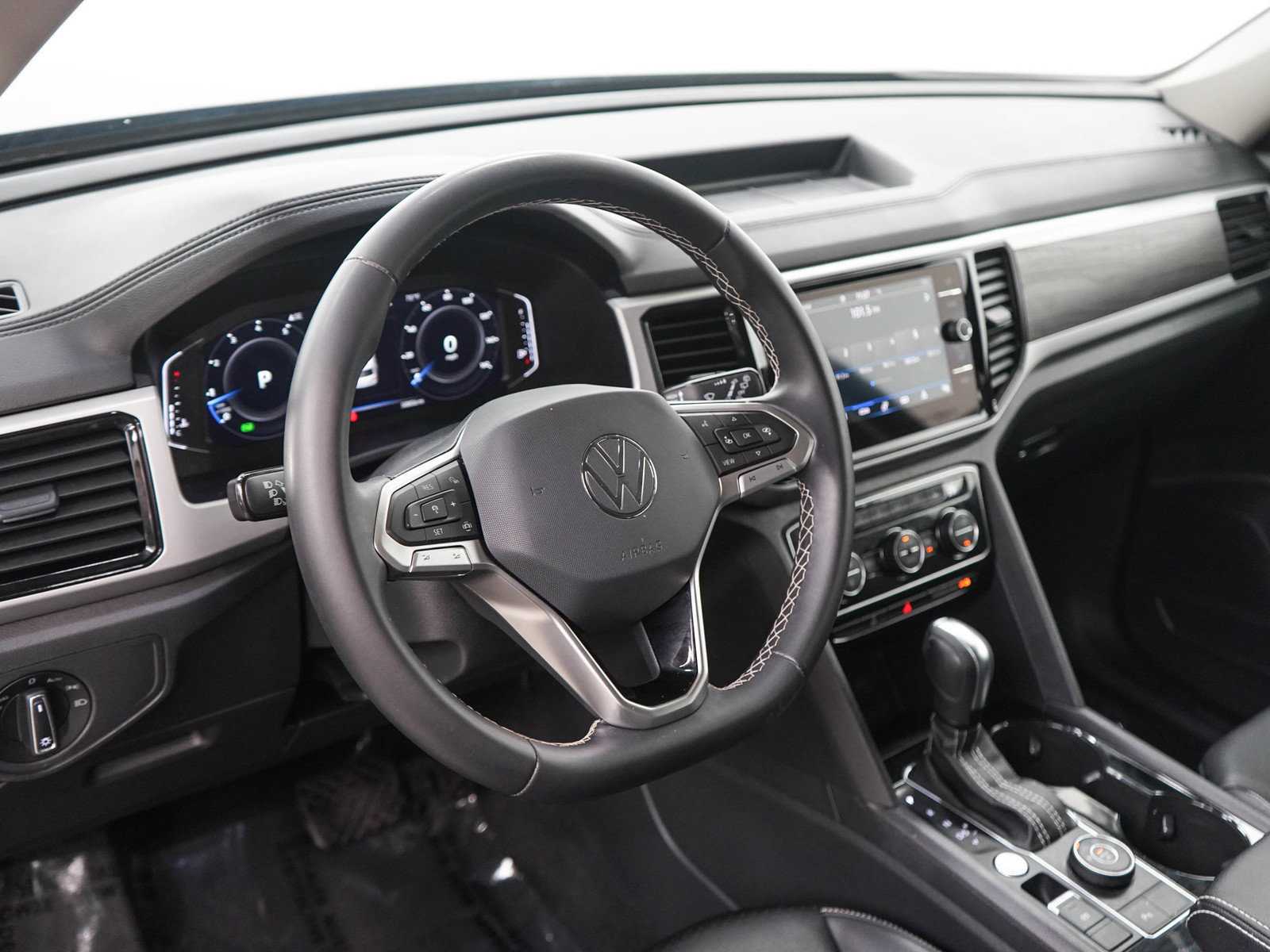 Used 2023 Volkswagen Atlas SE AWD/4WD image 22