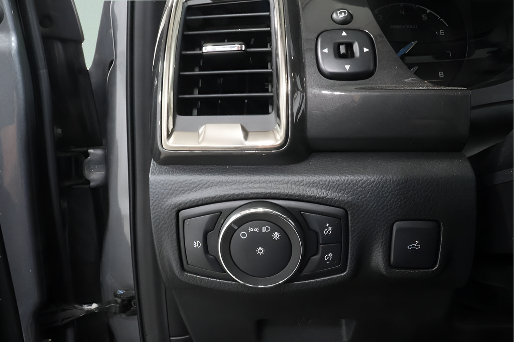 Used 2022 Ford Ranger Lariat w/ Technology Package AWD/4WD image 19