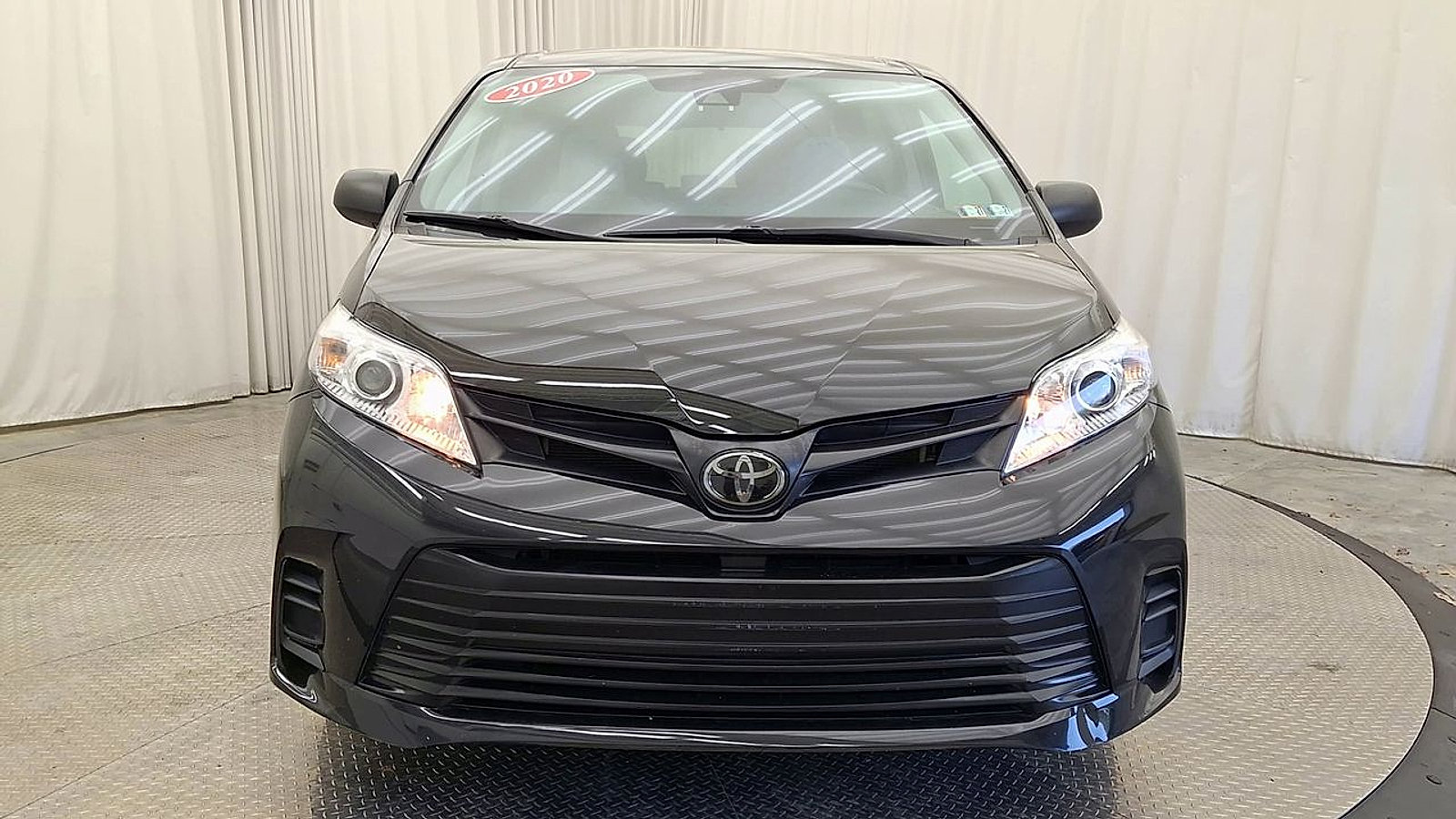 Used 2020 Toyota Sienna L FWD image 6