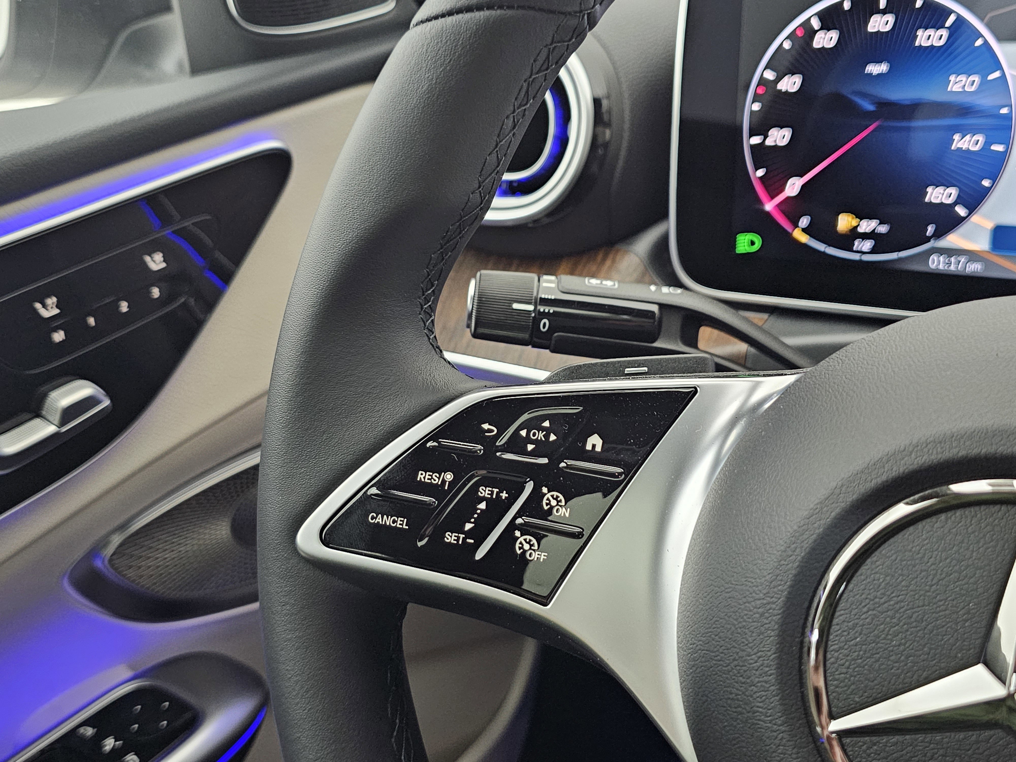 New 2026 Mercedes-Benz C 300 4MATIC Sedan image 38