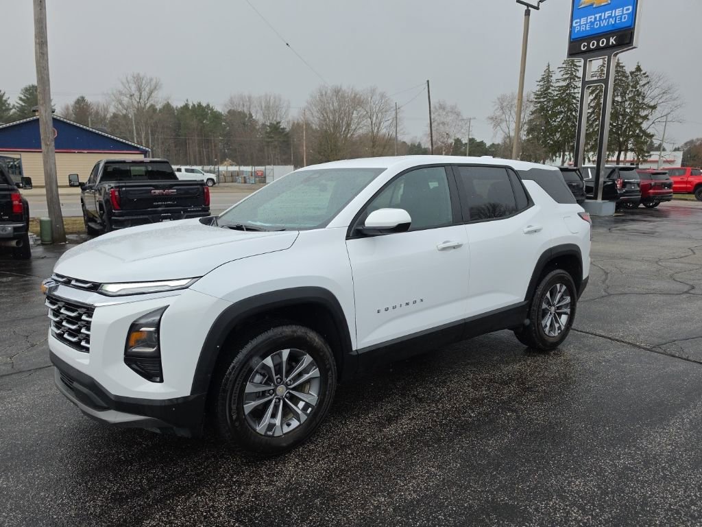 Used 2026 Chevrolet Equinox LT w/ Convenience Package II image 3