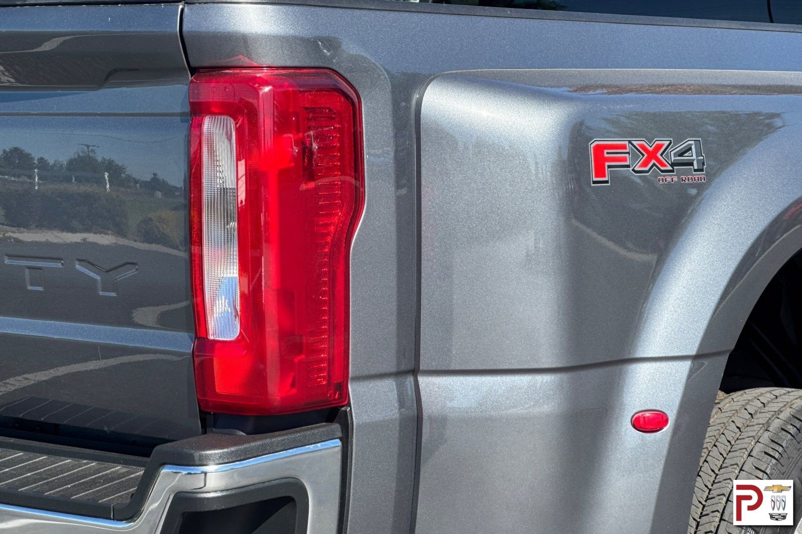 Used 2023 Ford F350 XLT w/ FX4 Off-Road Package AWD/4WD image 31