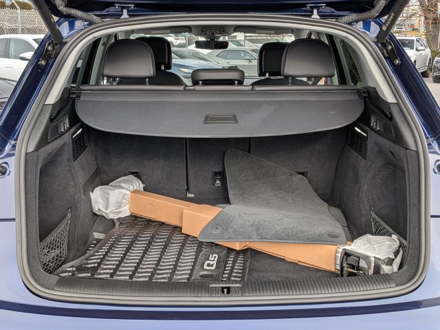 Certified 2023 Audi Q5 2.0T Premium w/ Convenience Package image 6